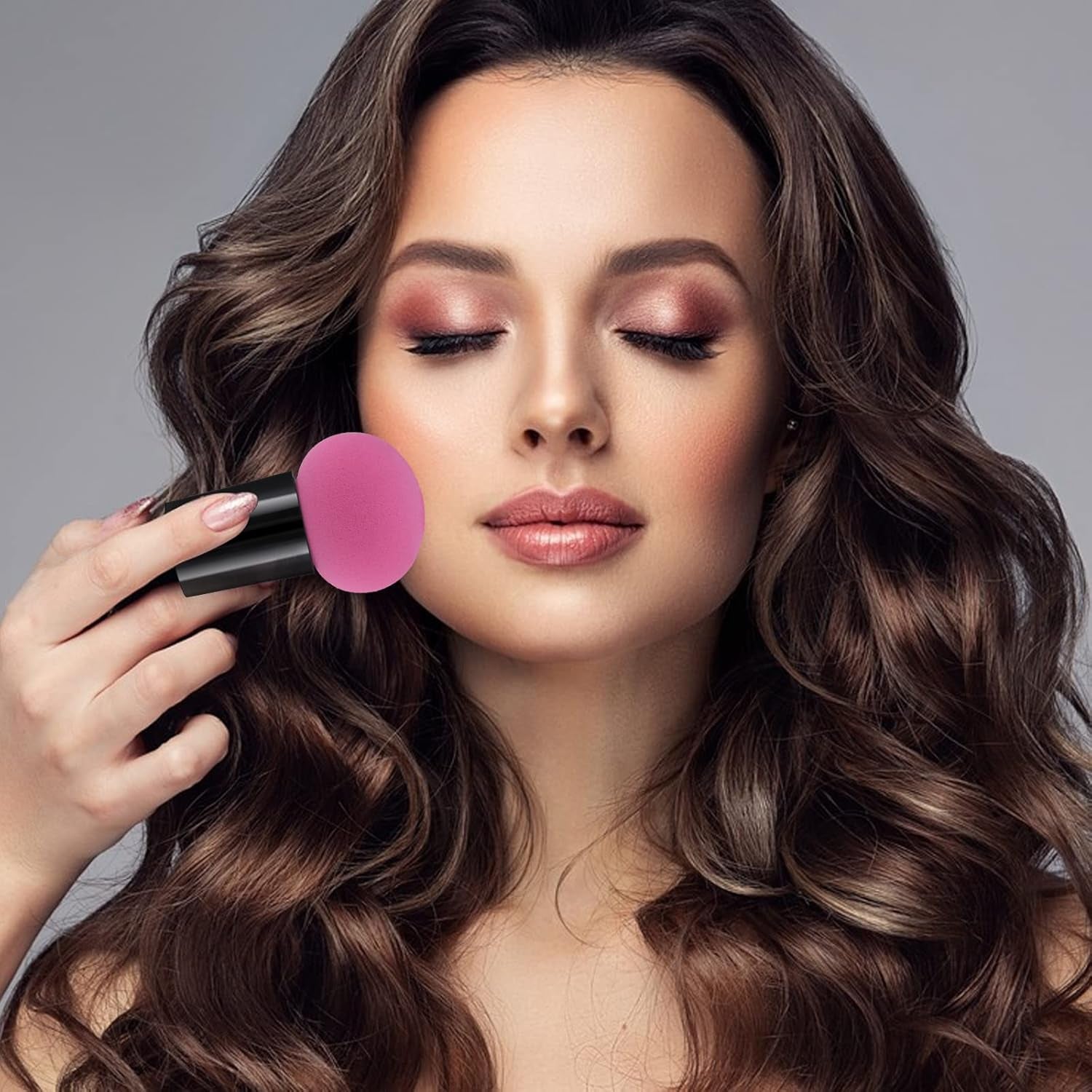 4-Piece Makeup Sponge and Brush Set for Foundation and Concealer Application with Mini Handle and Flat End Holder for Loose Powder Coverage